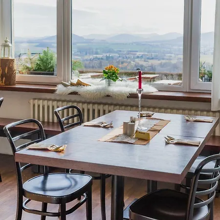 Salas Otel Šenov