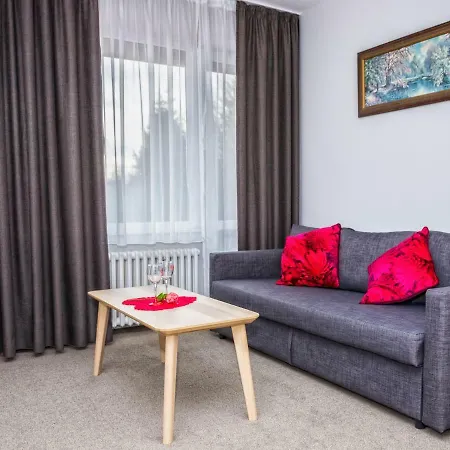 Otel Salas 3*